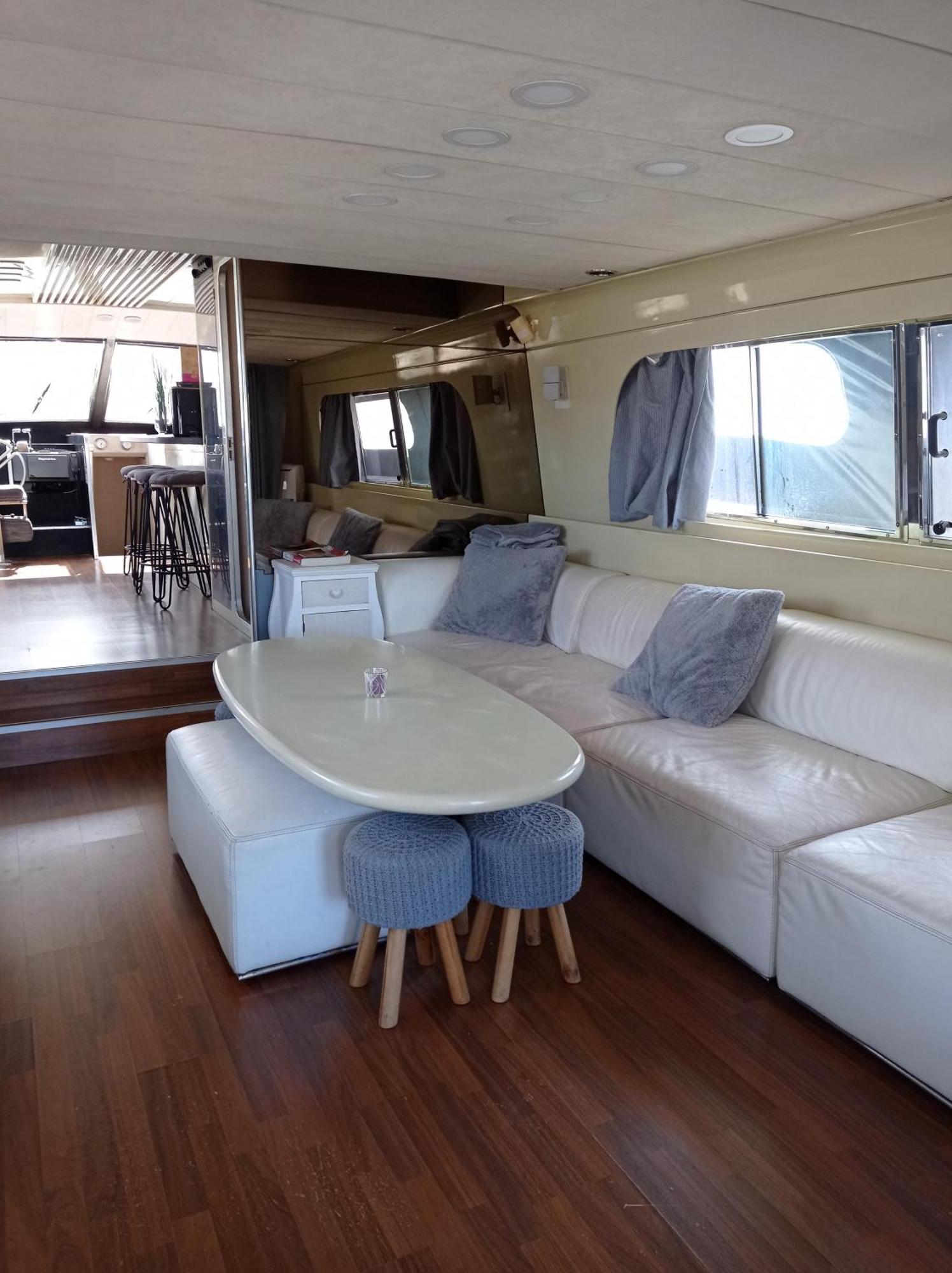 Un Yacht De 24m Rien Que Pour Vous ! Botel *